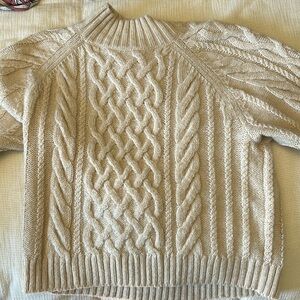Cable-knit Beige Sweater from Gap. Size Small.
